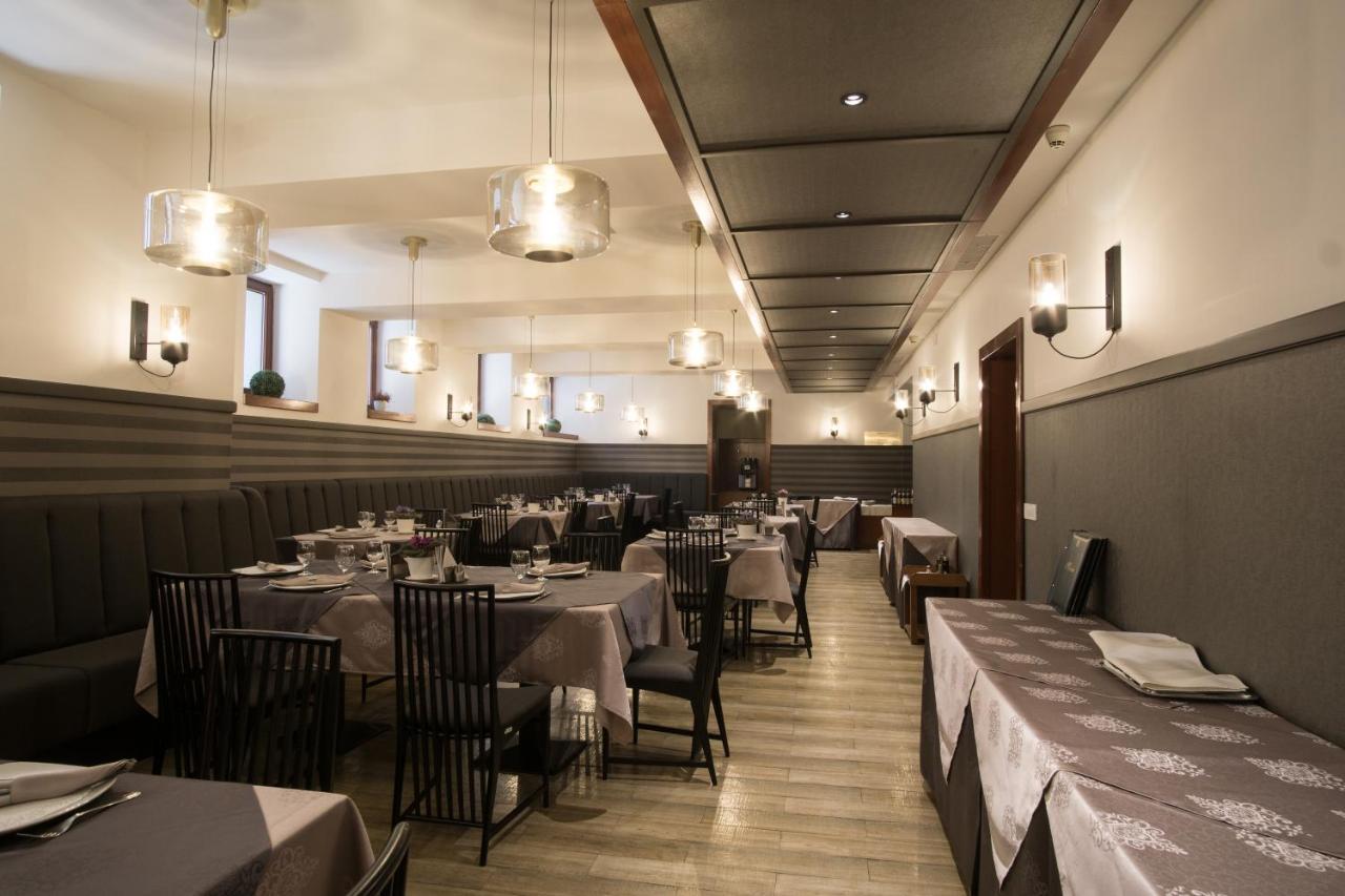 Savoy Hotel Timisoara Bagian luar foto